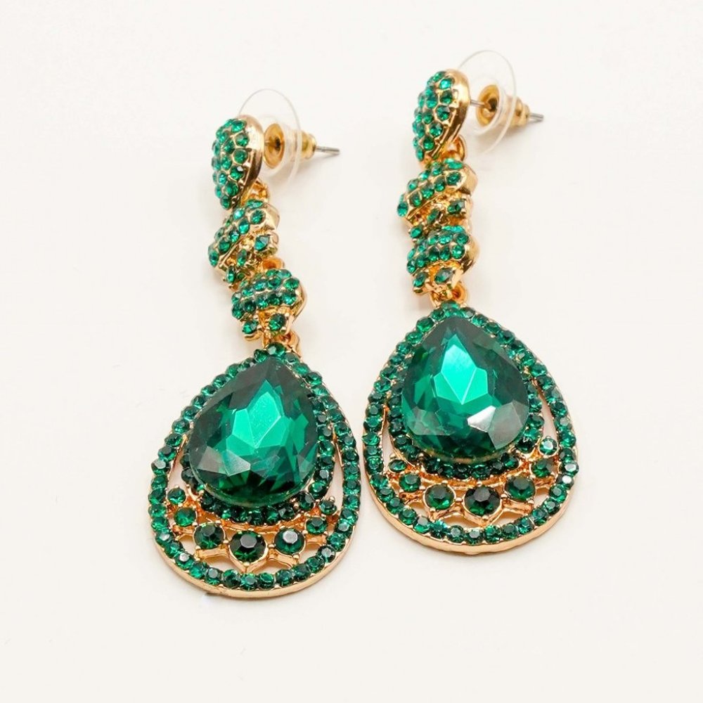 Rhinestone Encrust Teardrop Earrings NX1408370